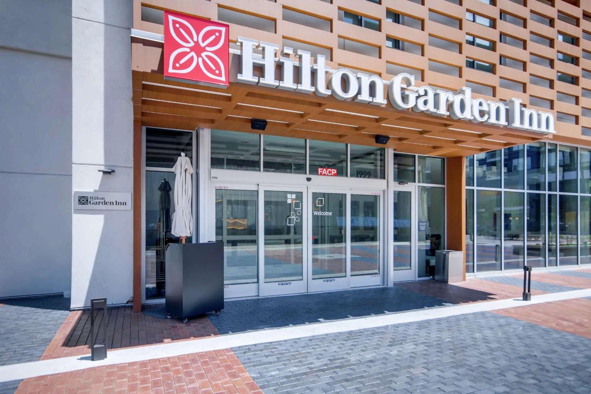 Hilton Garden Inn Denver Union Station Экстерьер фото